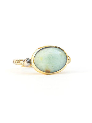 
                
                    Load image into Gallery viewer, Julieta Chalcedony Ring
                
            