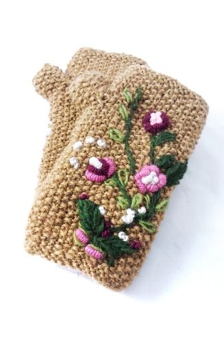 Floral Embroidered Fingerless Gloves