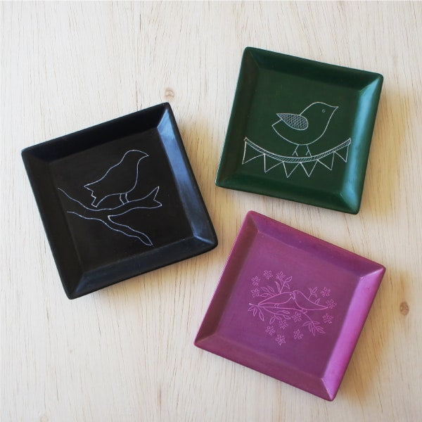 
                
                    Load image into Gallery viewer, Square Soapstone Dish - Birds
                
            