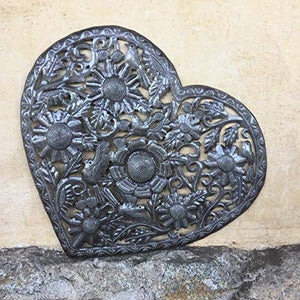 
                
                    Load image into Gallery viewer, Haitian Metal Heart
                
            