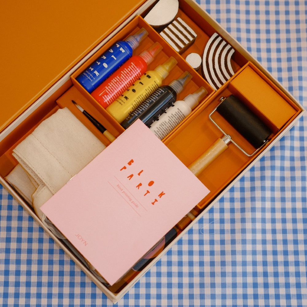 Blok Parti Tote Kits