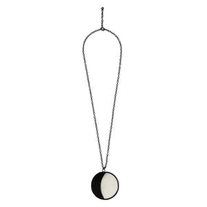 
                
                    Load image into Gallery viewer, Moon Phase Capiz Necklace
                
            