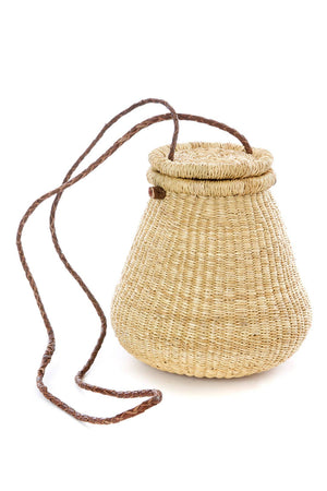 
                
                    Load image into Gallery viewer, Lidded Basket Purse
                
            