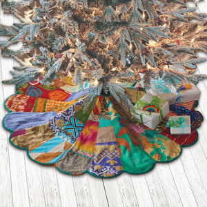 
                
                    Load image into Gallery viewer, Patchwork Sari Tree Skirt
                
            