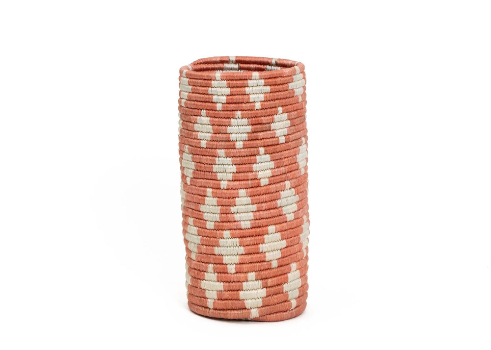 
                
                    Load image into Gallery viewer, Sisal Woven Vase
                
            